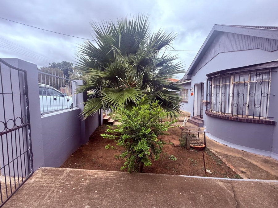 3 Bedroom Property for Sale in Bothasrus Eastern Cape